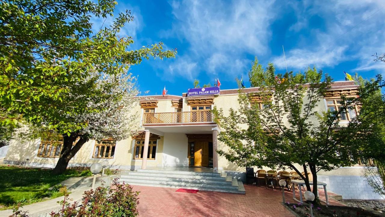 Hotel Palam Hills Leh Esterno foto