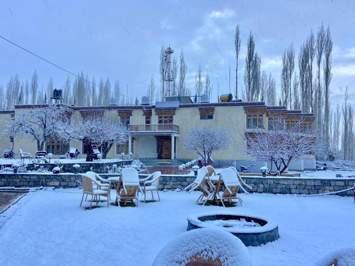 Hotel Palam Hills Leh Esterno foto