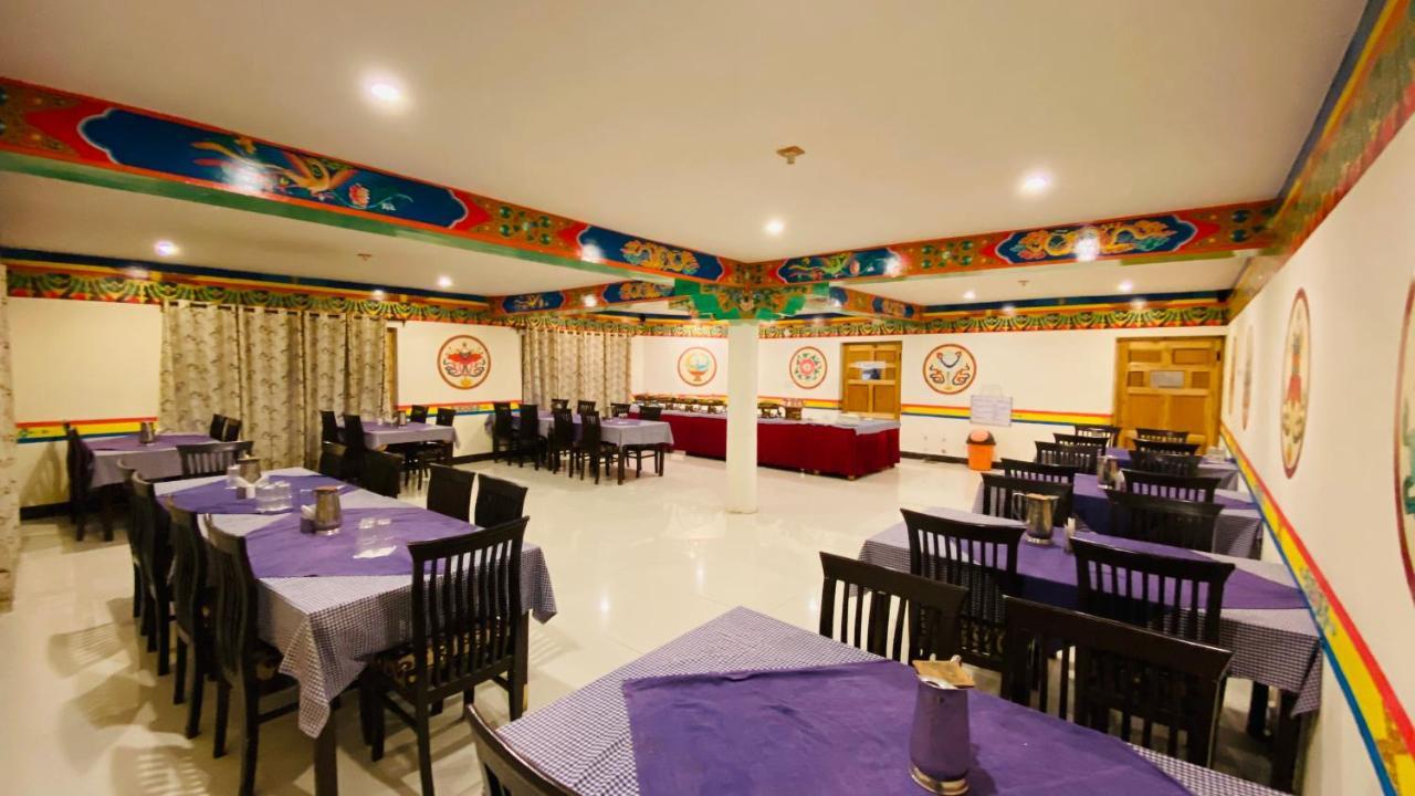 Hotel Palam Hills Leh Esterno foto