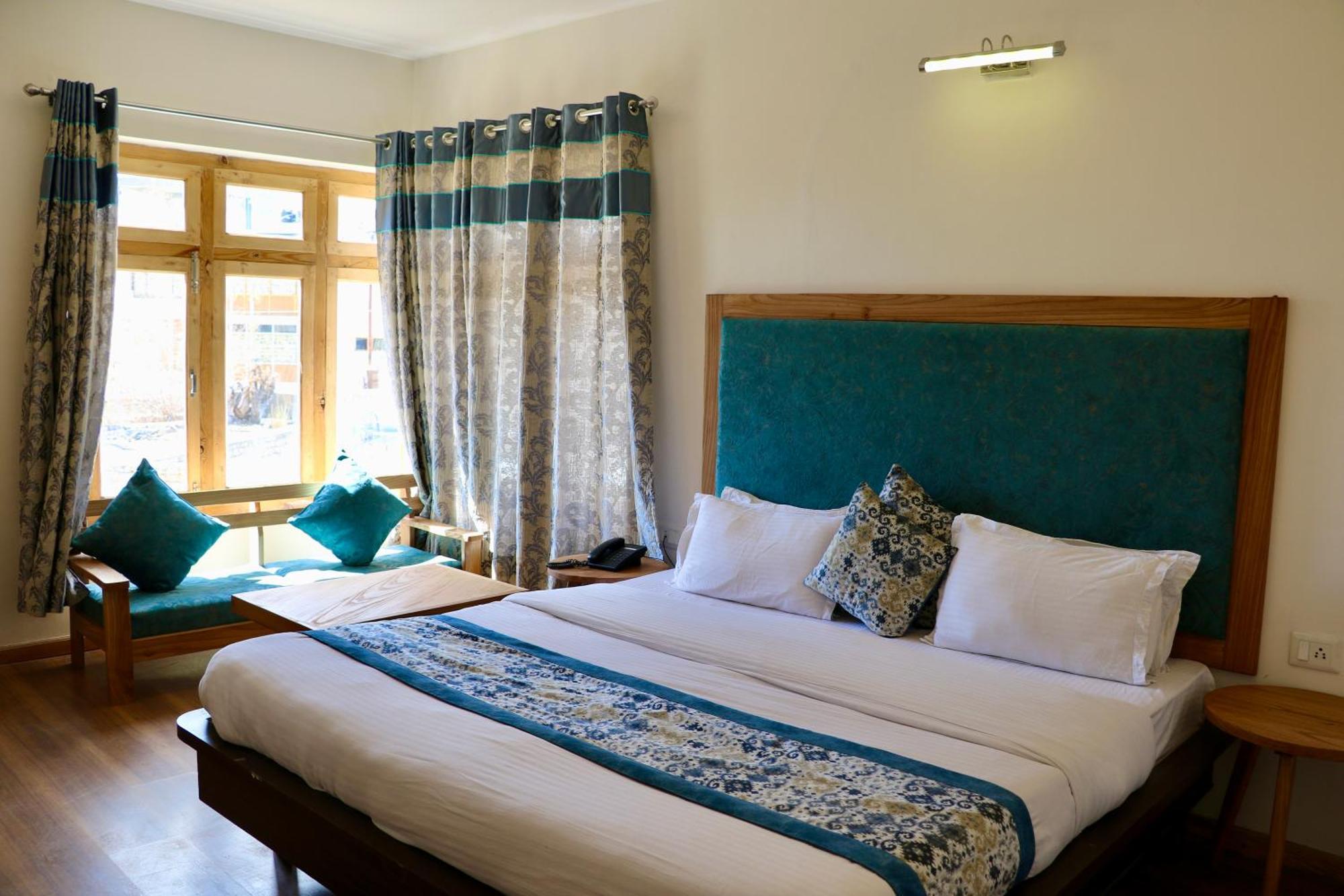 Hotel Palam Hills Leh Esterno foto