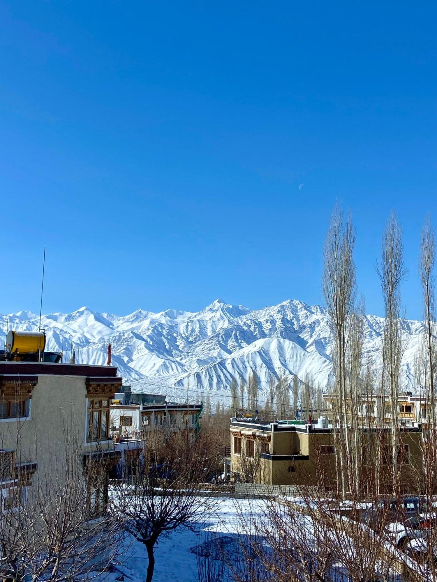 Hotel Palam Hills Leh Esterno foto