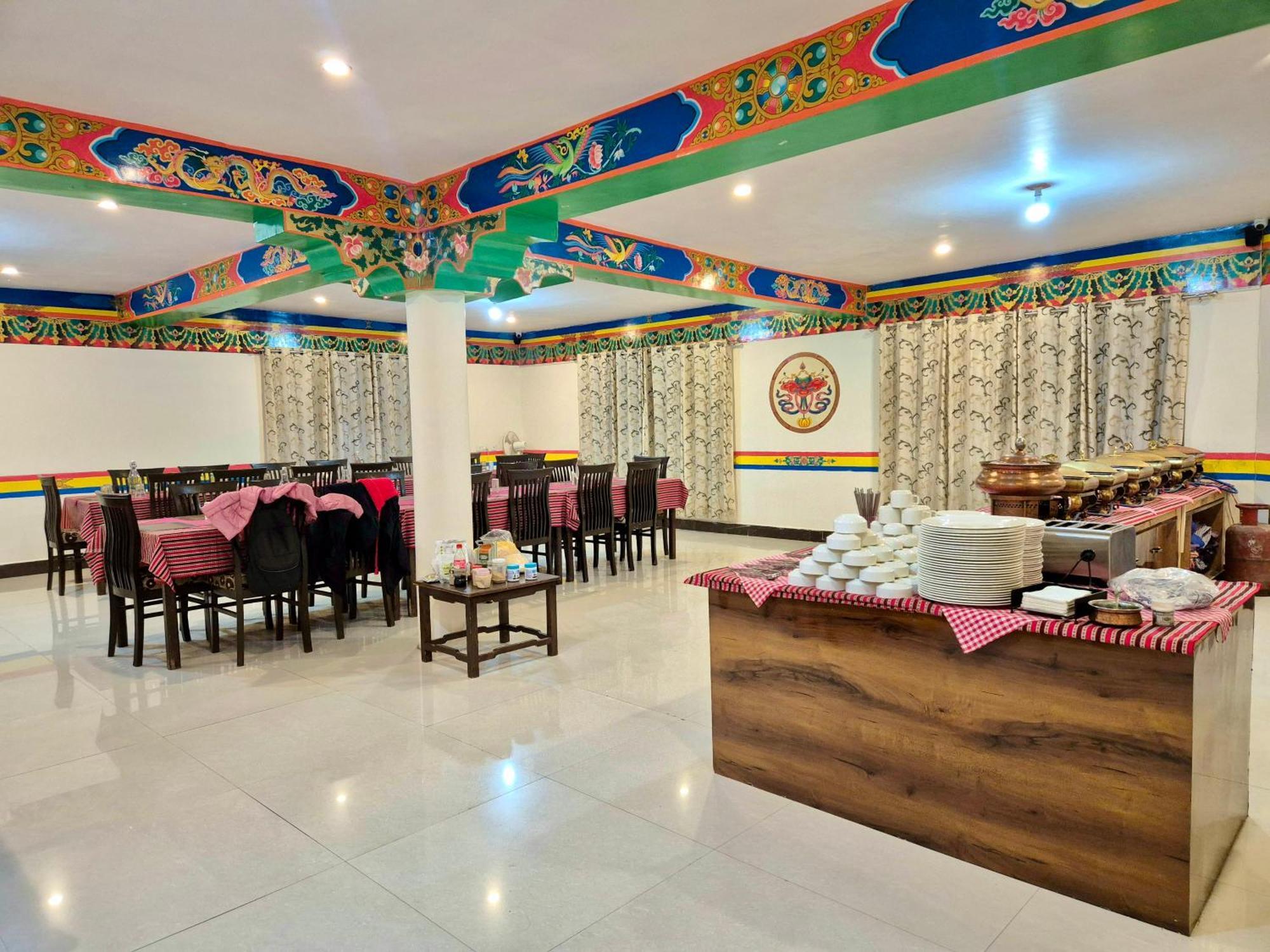 Hotel Palam Hills Leh Esterno foto